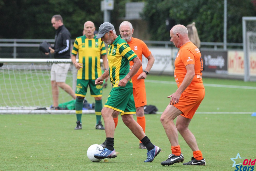 images/gallery/24aug24_OldStars-HaagseVoetbalhistorie